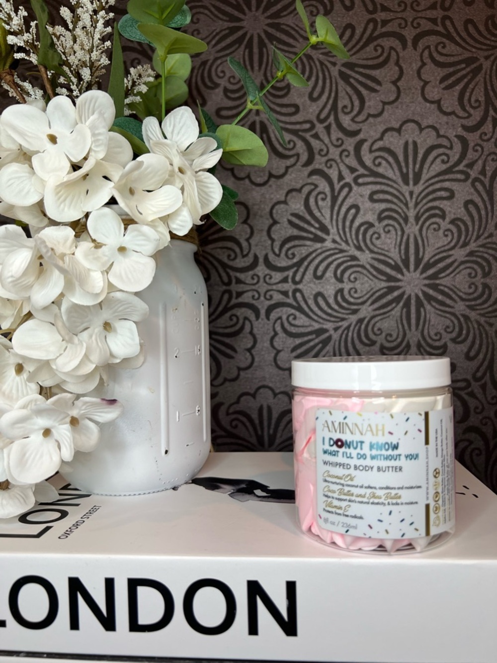 AMINNAH - I Donut Know Whipped Body Butter - Picture 2 of 4